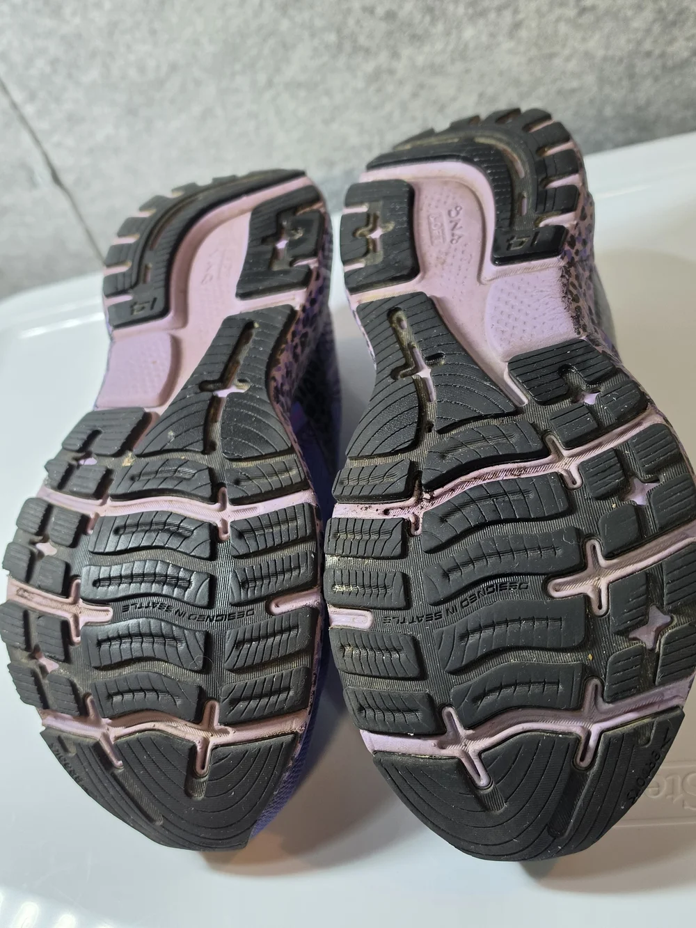Brooks Ghost 14 Limited Edition Running Shoes In electric Cheetah - Picture 6 of 10